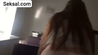 Tələbəni sik üstündə işlədir